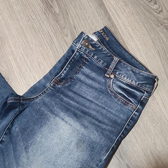 Maurices Cropped Raw Hem Jeans - Picture 2 of 7